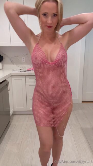 vicky stark nude pink festival outfits try on onlyfans video leaked nwfogr 364x647 1
