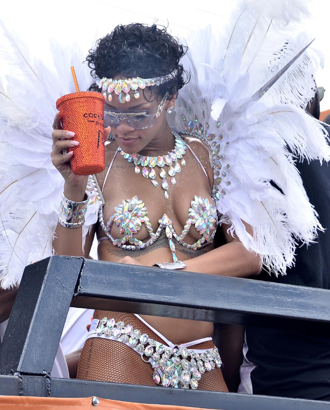rihanna nip slip barbados festival photos leaked rnmbdp